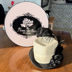 Women's Cream and Black Feather Hat w/ box
